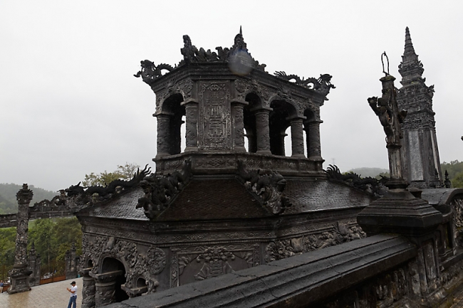 Hué-Tombeau de Khaï Dinh-030